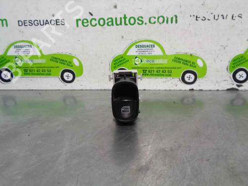 Used Right rear window switch MERCEDES-BENZ CLK (C209) CLK 320 (209.365) (218 hp) 5385765