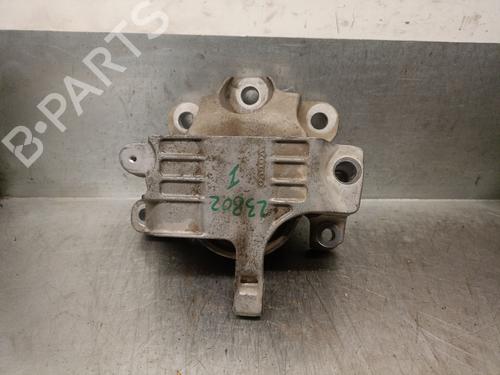 Used Engine mount VOLVO XC40 (536) D4 AWD (190 hp) 29735056