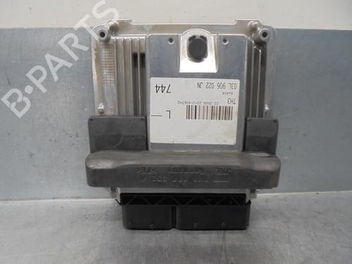 Used Engine control unit (ECU) AUDI A4 B8 (8K2) 2.0 TDI 16V (140 hp) 15981996