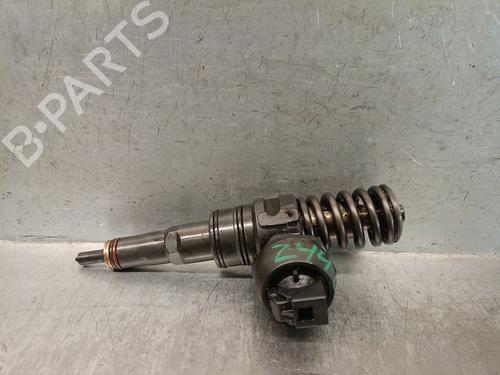 Used Injector VW GOLF V (1K1) 1.9 TDI (105 hp) 31642235