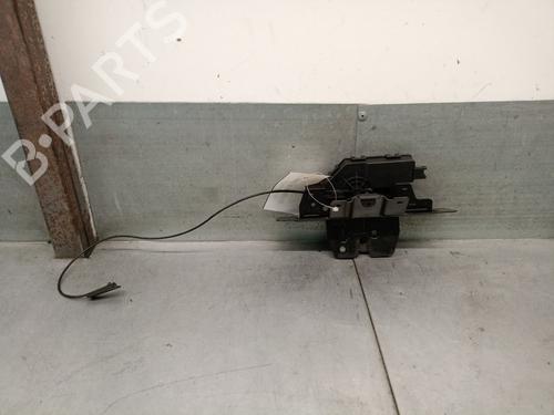 Used Tailgate lock LAND ROVER RANGE ROVER III (L322) 3.6 D 4x4 (272 hp) 32404738