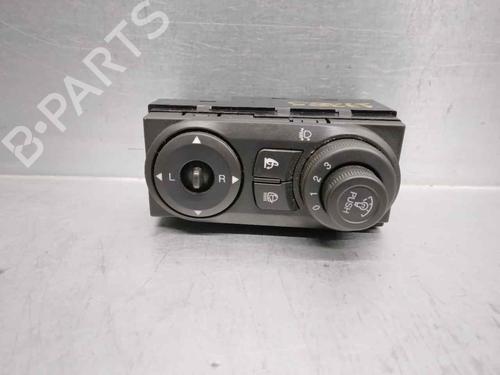 Used Headlight switch CHEVROLET CAPTIVA (C100, C140) 2.0 D (150 hp) 20266655