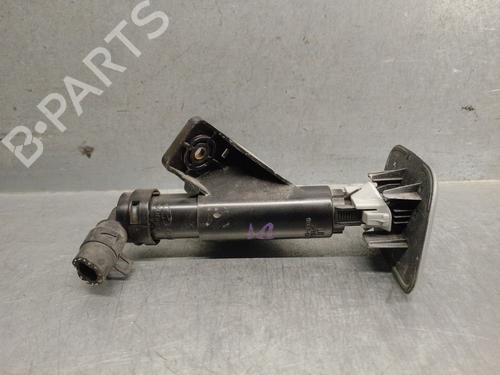 Used Headlight washer KIA SORENTO III (UM) 2.2 CRDi (200 hp) 31880589