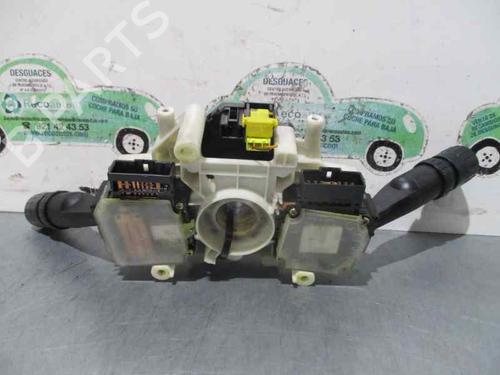 Used Headlight switch HYUNDAI COUPE II (GK) 1.6 16V (105 hp) 2791913