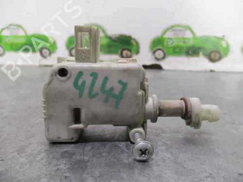 Moteur de trappe à carburant SKODA OCTAVIA I (1U2) 1.9 TDI (100 hp) 20244583