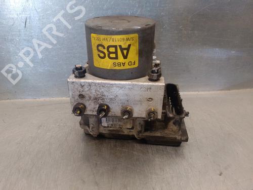Used ABS pump HYUNDAI i30 (FD) 1.4 (109 hp) 15547971
