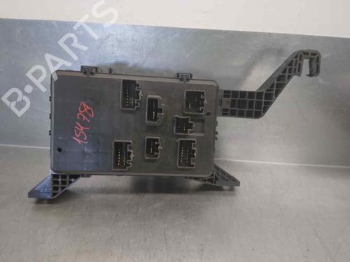 Used Fuse box FORD MONDEO III (B5Y) 2.0 16V TDDi / TDCi (115 hp) 10335235