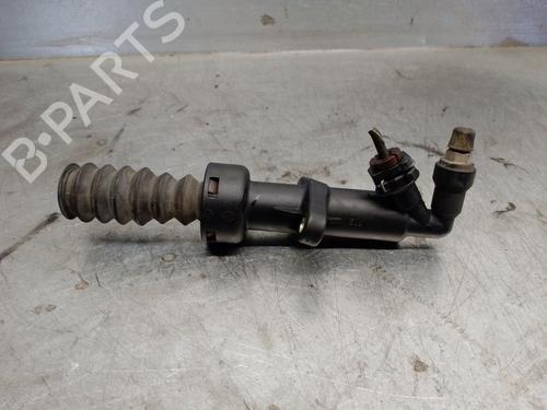 Used Clutch slave cylinder CITROËN C5 I (DC_) 1.8 16V (DC6FZB, DC6FZE) (115 hp) 15640793