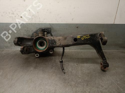 Used Right front steering knuckle VW PASSAT B5 (3B2) 1.9 TDI (110 hp) 26322915