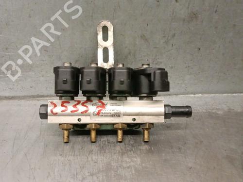 Used Injection rail Injection rail MERCEDES-BENZ V-CLASS (W447) V 250 CDI / d (447.811, 447.813, 447.815) (190 hp) 36303951 36303951