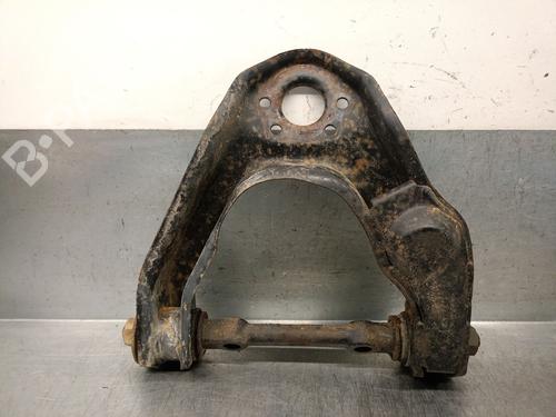 Used Right front suspension arm NISSAN TERRANO II (R20) 2.7 TD 4WD (101 hp) 22724471