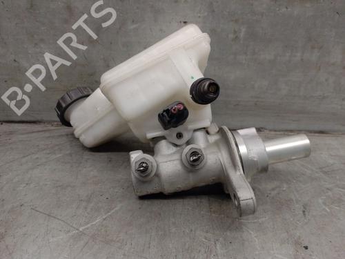 Used Brake master cylinder FORD MAVERICK (UDS, UNS) 2.7 TD (125 hp) 21021641