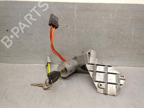 Used Ignition barrel RENAULT SUPER 5 (B/C40_) 1.2 (B/C40F) (55 hp) 30930690