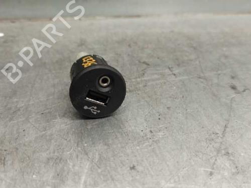Used Switch NISSAN MICRA IV (K13K, K13KK) 1.2 (80 hp) 20259024