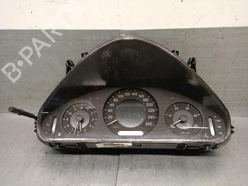 Used Instrument cluster Instrument cluster MERCEDES-BENZ E-CLASS (W211) E 220 CDI (211.008) (170 hp) 32686899 32686899