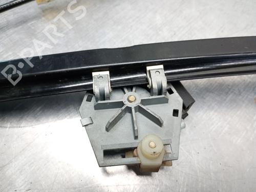 Front left window mechanism BMW 5 (E39) 520 i | BP29808601C22