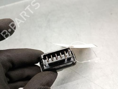 Høyre bak elrute bryter RENAULT SCÉNIC I MPV (JA0/1_, FA0_) 1.9 dCi RX4 | BP29936234I28