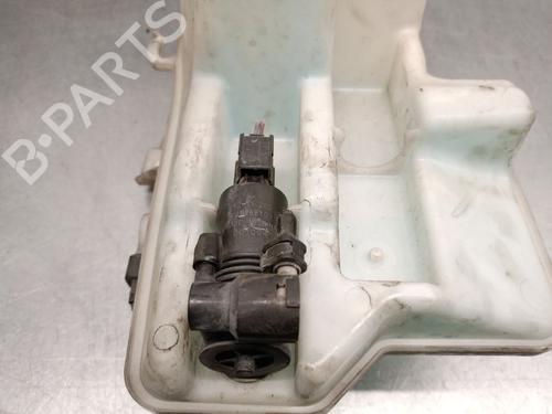 Windscreen washer tank VOLVO V40 Hatchback (525) D3 | BP31182483C113 