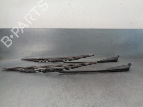 Used Front windshield wiper arm Front windshield wiper arm OPEL CORSA A Hatchback (S83) 1.4 Si (F08, M08, F68, M68) (82 hp) 12192160 12192160
