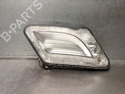Used Left front fog light Left front fog light VOLVO V60 I (155) D5 (205 hp) 40611186 40611186