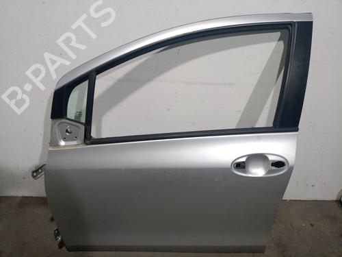 Used Left front door TOYOTA YARIS (_P9_) 1.4 D-4D (NLP90_, NLP90R) (90 hp) 32483125
