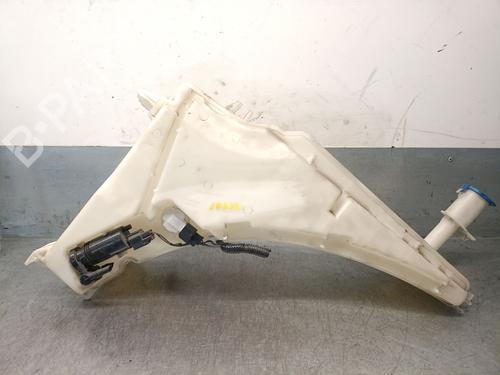 Used Windscreen washer tank LAND ROVER DISCOVERY V (L462) 2.0 Sd4 4x4 (241 hp) 23041282