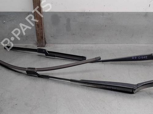Used Front windshield wiper arm VW GOLF VI (5K1) 1.6 TDI (105 hp) 17824875