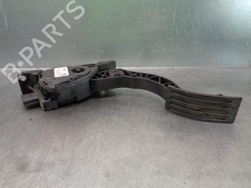 Used Pedal VOLVO V40 Hatchback (525) D2 (120 hp) 9970707