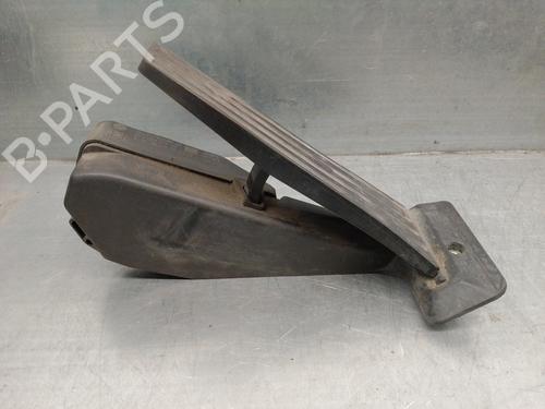 Used Pedal BMW 1 (E81) 116 d (116 hp) 18648583