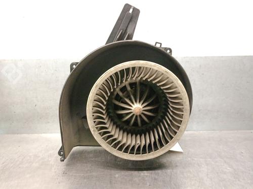 Used Heater blower motor Heater blower motor SEAT IBIZA III (6L1) 1.9 TDI (131 hp) 32474393 32474393