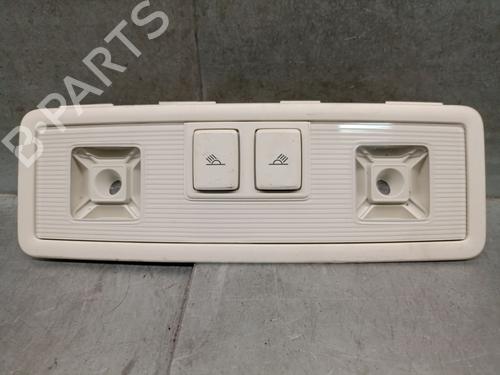 interior-roof-light-vw-passat-b8-variant-3g5-cb5-2014-31837998 main image