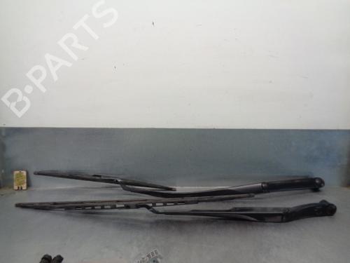 Used Front windshield wiper arm HYUNDAI IONIQ (AE) 1.6 GDI Hybrid (141 hp) 13900616