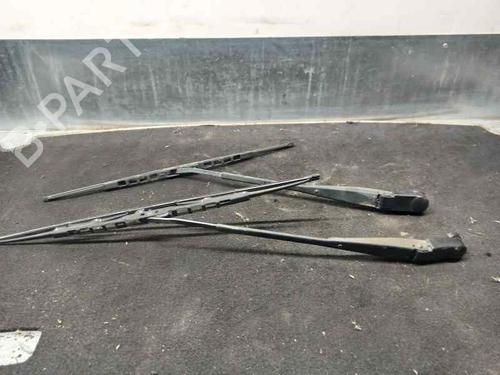 Used Front windshield wiper arm LAND ROVER DISCOVERY I (LJ) 2.5 TDI 4x4 (113 hp) 6454528
