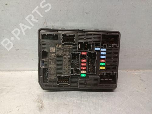 Used Fuse box DACIA SANDERO III 1.0 TCe 90 (91 hp) 31623339