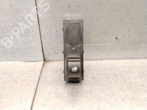 Used Right rear window switch Right rear window switch 39407593 39407593