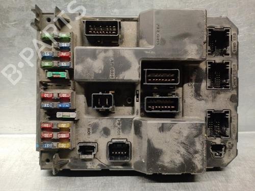Used Fuse box PEUGEOT 307 SW (3H) 2.0 HDI 110 (107 hp) 11853838