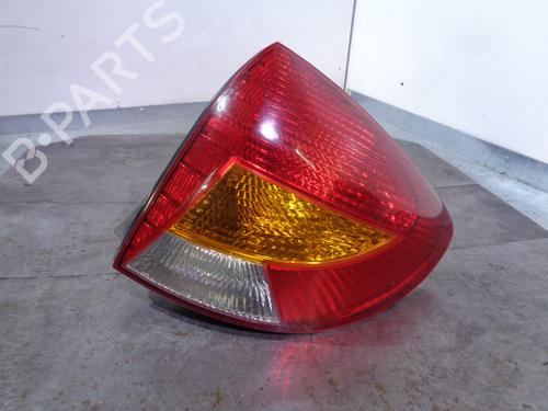 Used Right taillight KIA RIO I Hatchback (DC) 1.5 16V (97 hp) 13698239