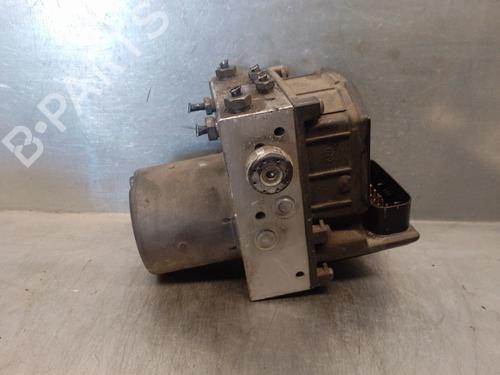 Used ABS pump ALFA ROMEO 147 (937_) 1.6 16V T.SPARK (937.AXA1A, 937.AXB1A, 937.BXB1A) (120 hp) 15501701