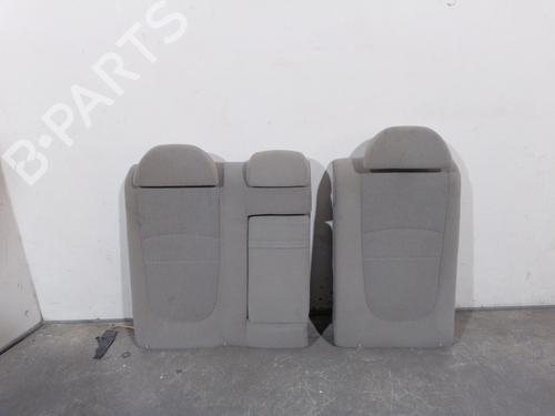 Rear seat KIA CERATO I Saloon (LD) 2.0 CRDi | BP29924964C17