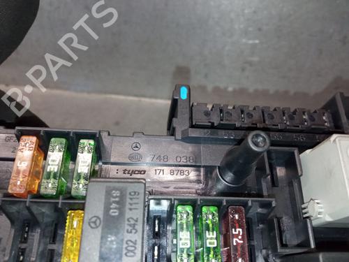 Fuse box MERCEDES-BENZ C-CLASS (W204) C 300 4-matic (204.081) | BP29966235E1