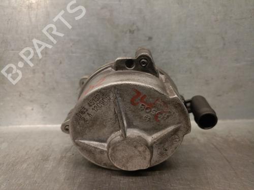 Used Vacuum pump RENAULT SCÉNIC II (JM0/1_) 1.9 dCi (JM0G, JM12, JM1G, JM2C) (120 hp) 31044551