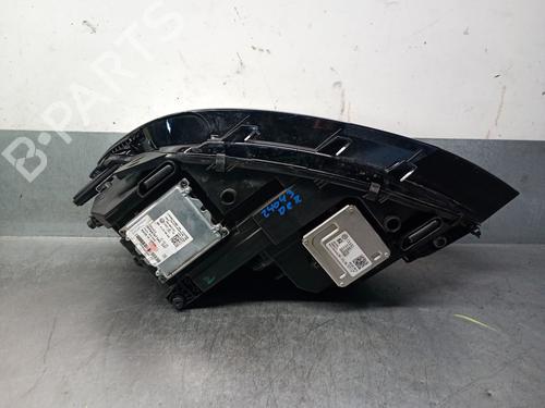 Right headlight VW TOURAN (5T1) 1.4 TSI | BP30748317C29
