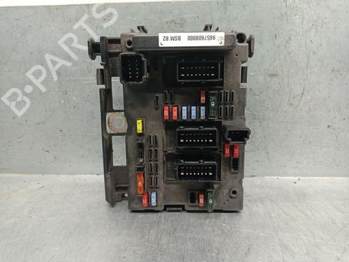 Used Fuse box Fuse box PEUGEOT 206 Hatchback (2A/C) 1.4 HDi eco 70 (68 hp) 26493888 26493888