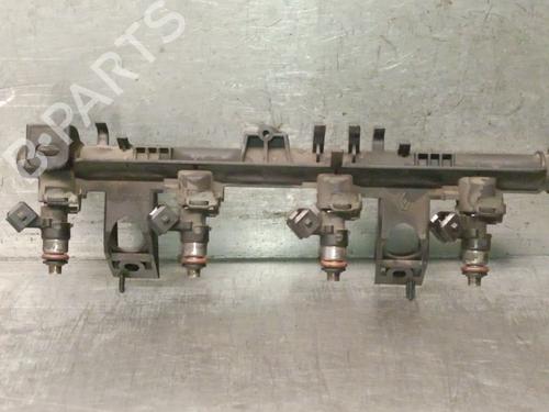 Used Injection rail RENAULT CLIO II (BB_, CB_) 1.2 16V (BB05, BB0W, BB11, BB27, BB2T, BB2U, BB2V, CB05,... (75 hp) 30655841