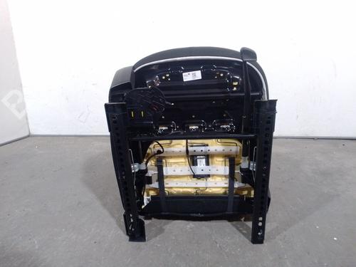 Sæde højre fortil RENAULT TWINGO III (BCM_, BCA_) 0.9 TCe 90 (BCM9, BCM2) | BP29405152C16 