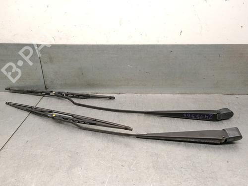 Used Front windshield wiper arm FORD MONDEO I Turnier (BNP) 2.0 i 16V (132 hp) 30728245