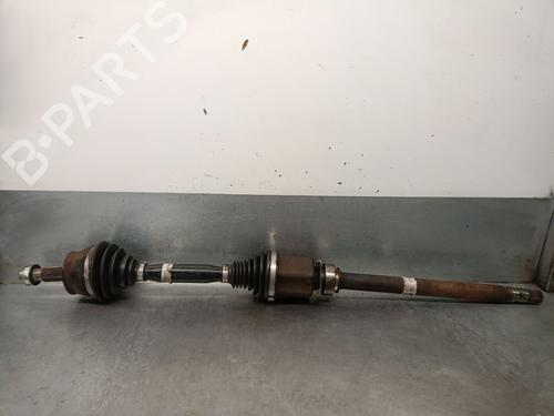 Used Right front driveshaft FIAT DOBLO Cargo (263_) 1.6 D Multijet (263WXD1B, 263WXR1B, 263WXX1B, 263ZXD1B,... (105 hp) 31947629