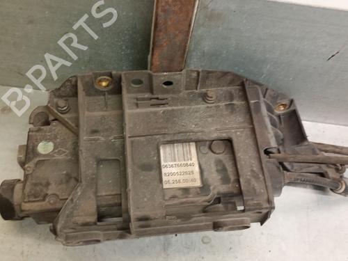 Hand brake RENAULT SCÉNIC II (JM0/1_) 1.9 dCi (JM0G, JM12, JM1G, JM2C) | BP31124236I18