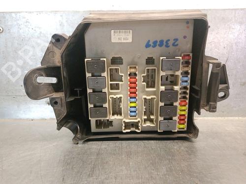 Sikringsdåse RENAULT CLIO III (BR0/1, CR0/1) [2005-2014]  30538915