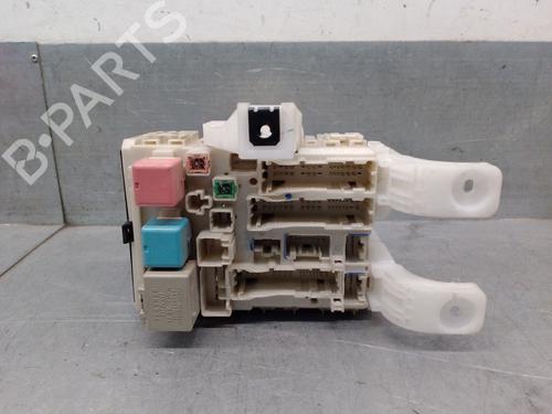 fuse-box-toyota-prius-liftback-_w2_-2003-2004-2005-2006-2007-2008-2009-2010-35726523 main image
